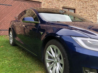 Tesla Model S foto 4