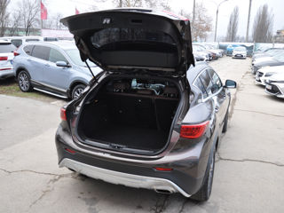 Infiniti Q30 foto 9