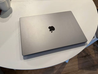 MacBook Pro 16" M1 (32GB/512SSD) фото 0