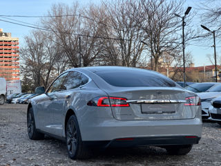 Tesla Model S foto 4