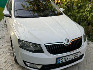 Skoda Octavia foto 1