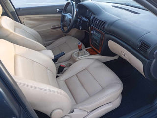 Volkswagen Passat foto 9