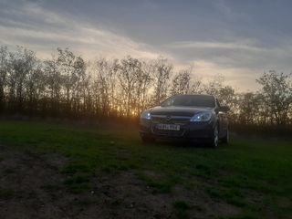 Opel Astra foto 1