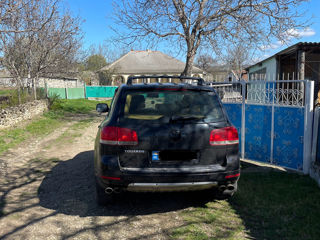 Volkswagen Touareg foto 2