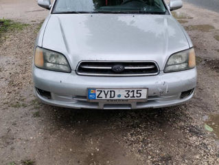 Subaru Legacy foto 3