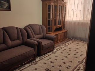 Apartament cu 2 camere, 80 m², Botanica, Chișinău foto 7