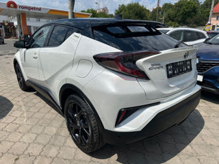 Toyota C-HR foto 4