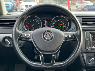 Volkswagen Jetta фото 12