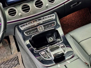 Mercedes E Class foto 9