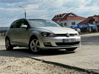 Volkswagen Golf foto 1