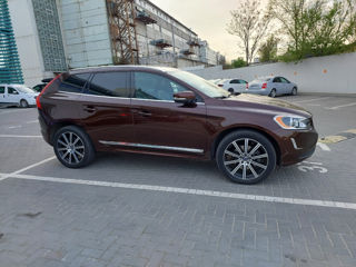 Volvo XC60 foto 2