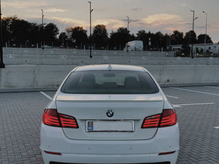 BMW 5 Series foto 3