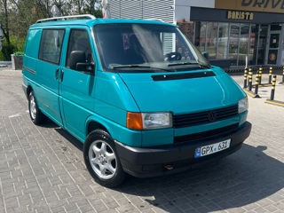 Volkswagen T4 foto 1