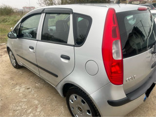 Mitsubishi Colt foto 4