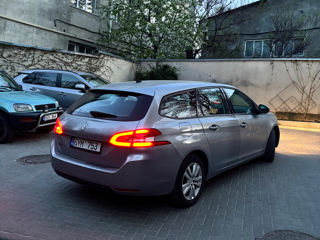 Peugeot 308 foto 4