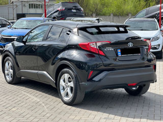 Toyota C-HR foto 3