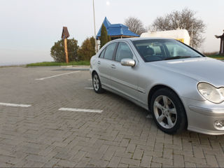 Mercedes C 203 foto 4