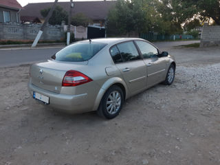 Renault Megane foto 4