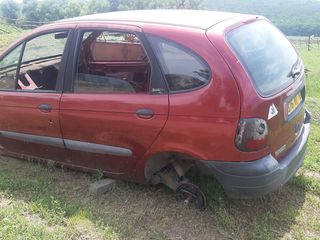 Piese Renault scenic  Megan foto 3