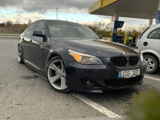 BMW 5 Series foto 2