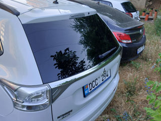 Mitsubishi Outlander foto 3