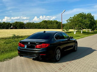 BMW 5 Series foto 3