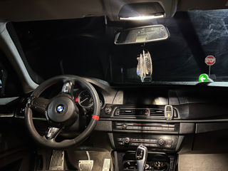 BMW 5 Series foto 7