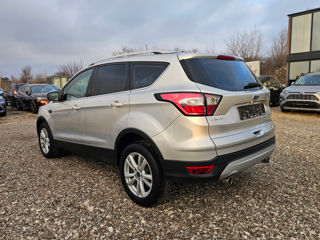 Ford Kuga foto 2