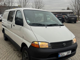 Toyota Hiace foto 2