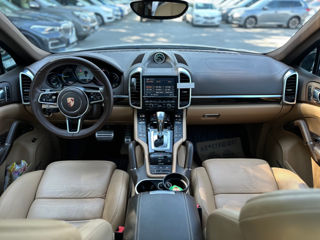 Porsche Cayenne foto 15