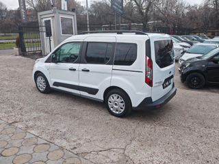 Ford Tourneo Connect foto 8