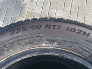 235/60 R 17 foto 2