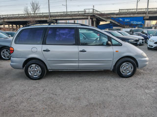 Volkswagen Sharan foto 4