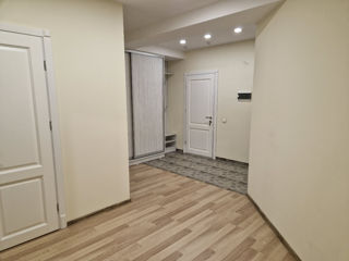 Apartament cu 1 cameră, 62 m², Centru, Chișinău foto 3