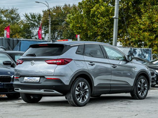 Opel Grandland X foto 2