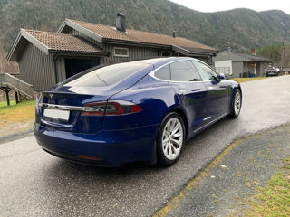 Tesla Model S foto 5