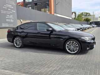 BMW 5 Series foto 3