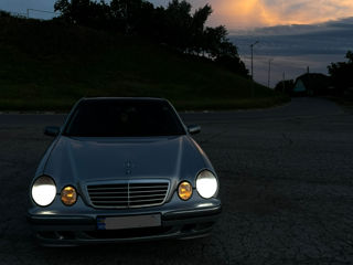 Mercedes E-Class foto 10