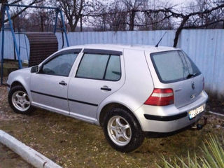 Volkswagen Golf foto 2