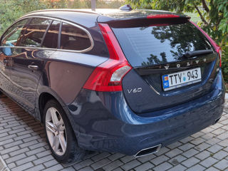 Volvo V60 foto 8