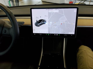 Tesla Model 3 foto 7