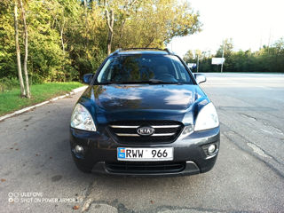 KIA Carens foto 8