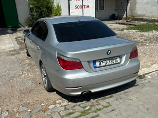 BMW 5 Series foto 4