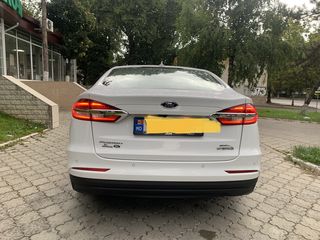 Ford Fusion foto 3