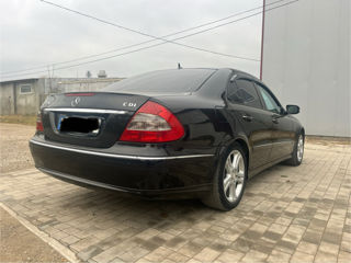 Mercedes E-Class foto 4