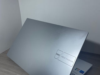 ASUS VivoBook 17 X1704VA foto 4