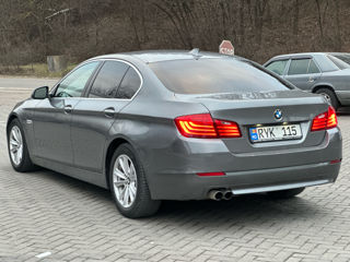 BMW 5 Series foto 6