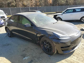 Tesla Model 3 foto 3