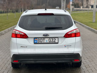 Ford Focus foto 6