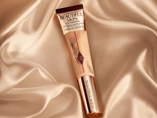 Cosmetica Charlotte Tilbury Fond de ten & Fard foto 0